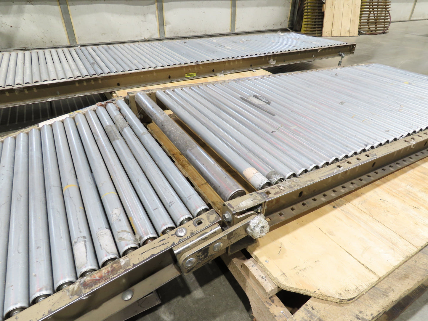 Mathews 30"x 17' 10" Gravity Roller Conveyor Walk-Thru Gate 1-3/8" Roller 27"BF