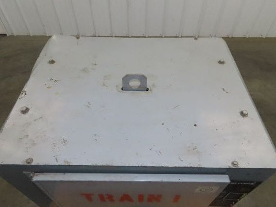 Hobart 3R12-680 Forklift Battery Charger 24V 551-680AH 230/460V 3Ph