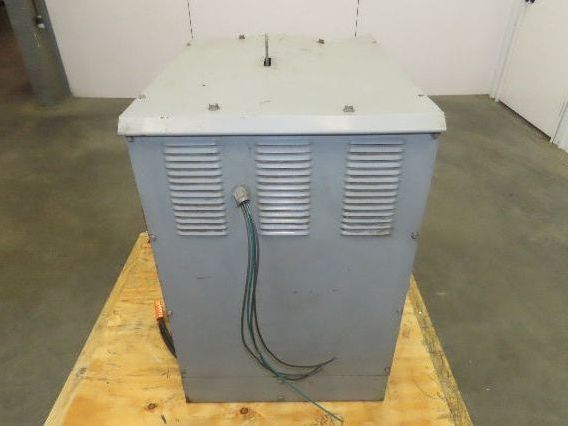 Hobart 3R12-680 Forklift Battery Charger 24V 551-680AH 230/460V 3Ph