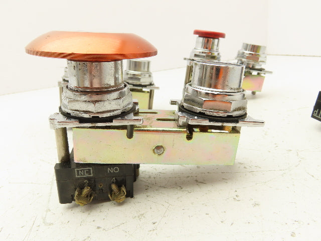 Cutler-Hammer Start Stop Pushbutton Set 30mm Lot of 4