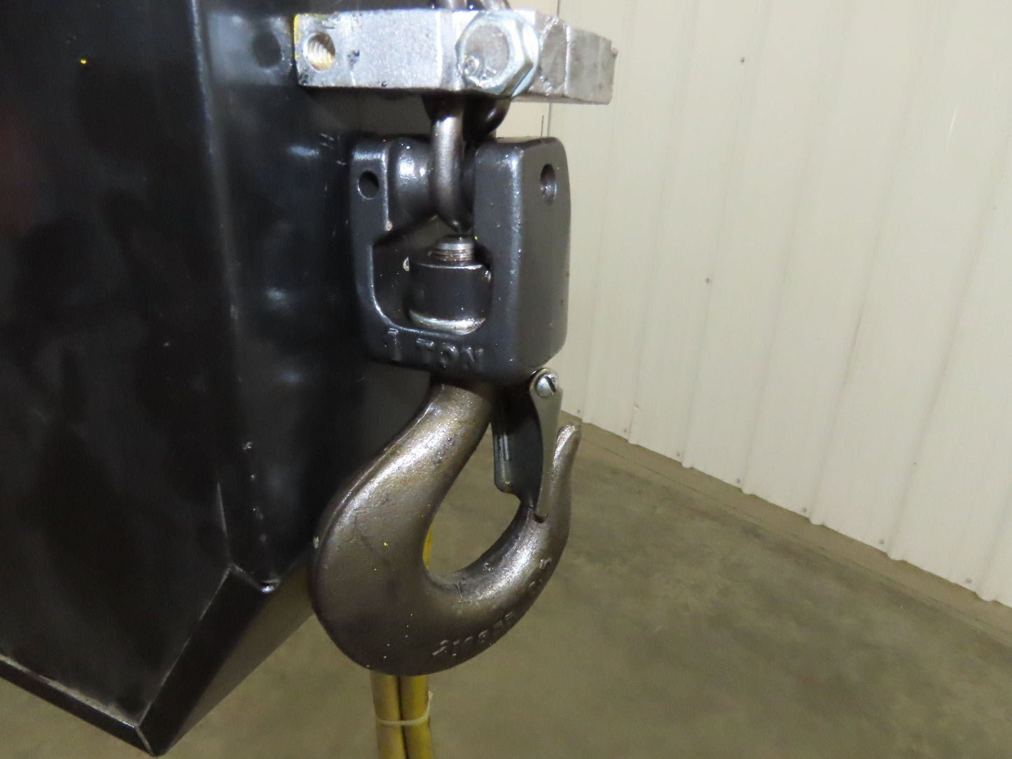 Yale KAL 1 Ton 2000Lb Pneumatic Air Chain Hoist 10' Lift Pendant w/Push Trolley
