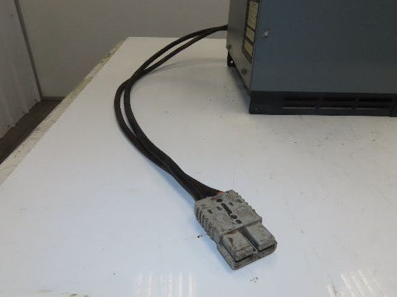 Hobart 450A1-6 Accu-Charge 12V Forklift Battery Charger 208/240/480V 1Ph 450Ah