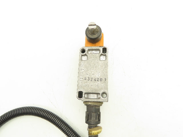 Siemens 3SE3 120-1G-Z Position Limit Switch Roller Lever 230V 6A Lot Of 4