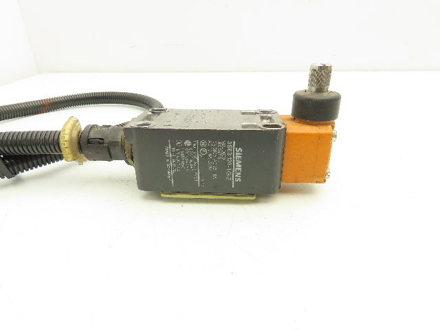 Siemens 3SE3 120-1G-Z Position Limit Switch Roller Lever 230V 6A Lot Of 4