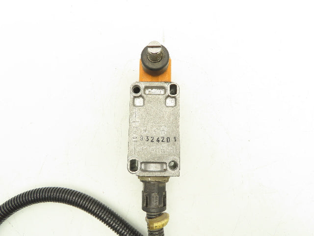 Siemens 3SE3 120-1G-Z Position Limit Switch Roller Lever 230V 6A Lot Of 4