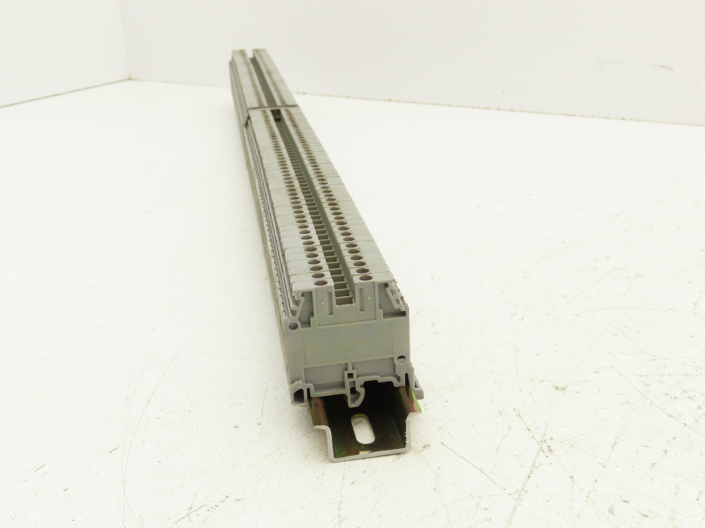 Entrelec M4/6 5116 Terminal Block DIN Rail 600V 25A 24-10AWG Lot of 95