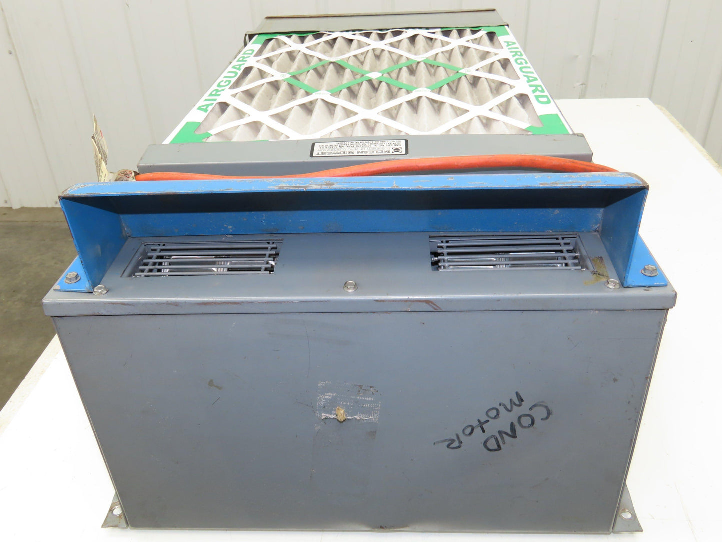 Mclean Midwest 36-0416-101 Electrical Enclosure Air Conditioner 4000 BTU 115V