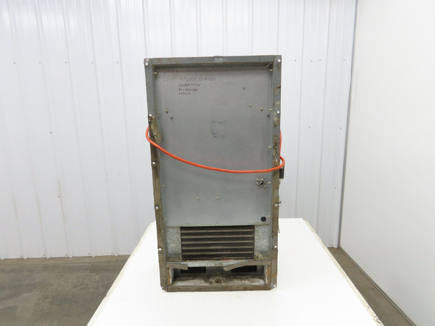 Mclean Midwest 36-0416-101 Electrical Enclosure Air Conditioner 4000 BTU 115V