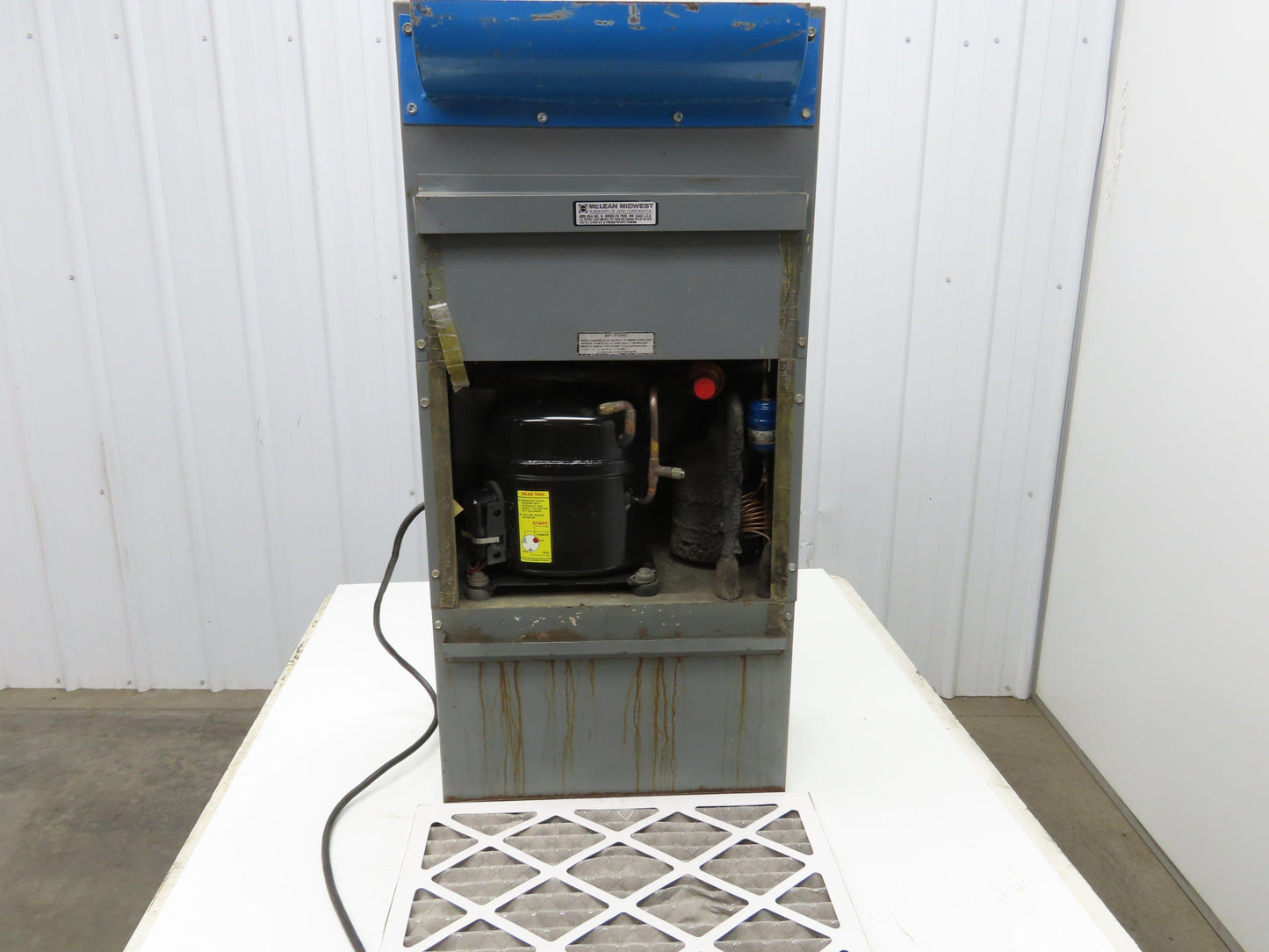 Mclean Midwest 36-0416-101 Electrical Enclosure Air Conditioner 4000 BTU 115V