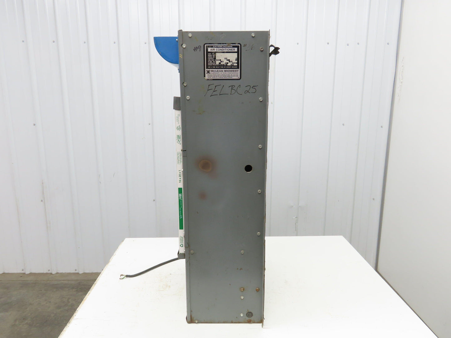 Mclean Midwest 36-0416-101 Electrical Enclosure Air Conditioner 4000 BTU 115V