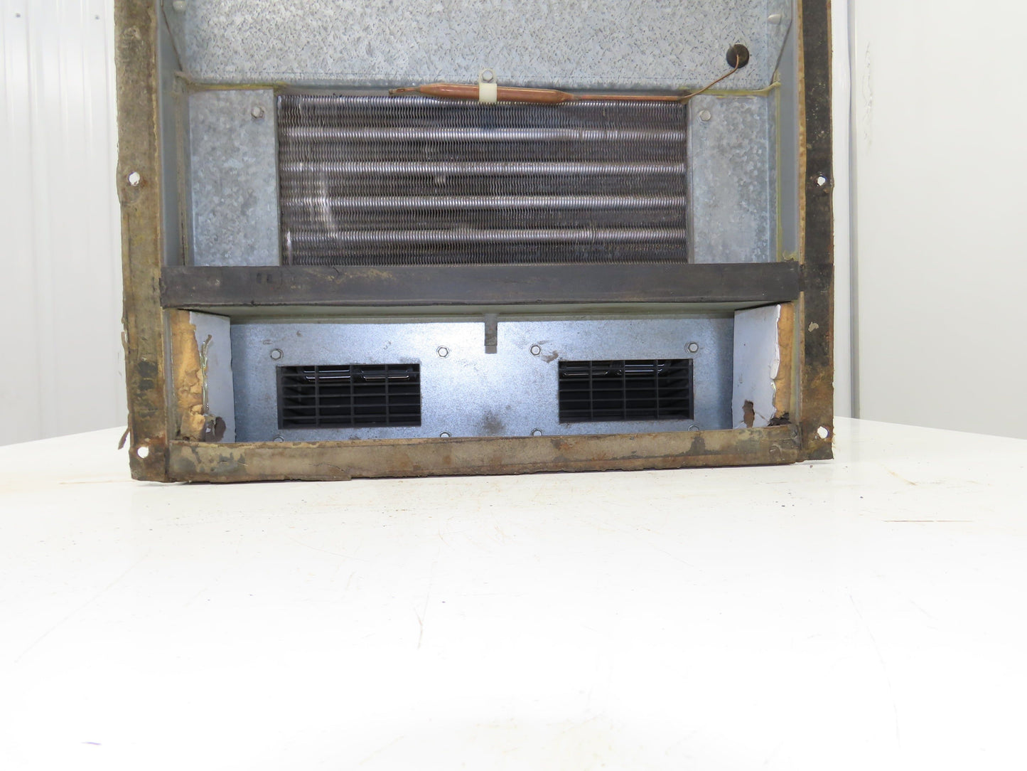 Mclean Midwest 36-0416-104 Electrical Enclosure Air Conditioner 4000 BTU 115V