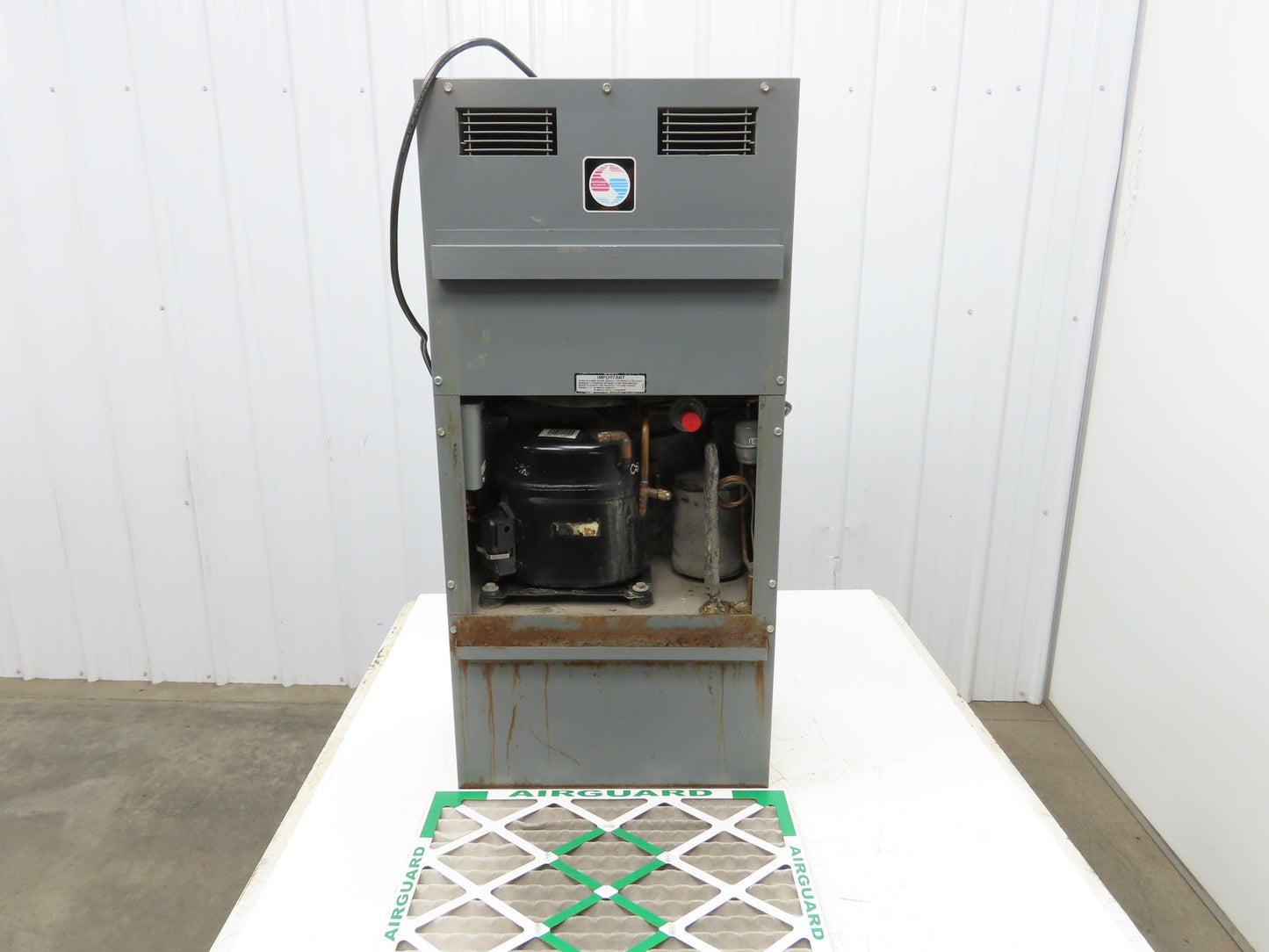 Mclean Midwest 36-0616-136 Electrical Enclosure Air Conditioner AC 6000 BTU 115V