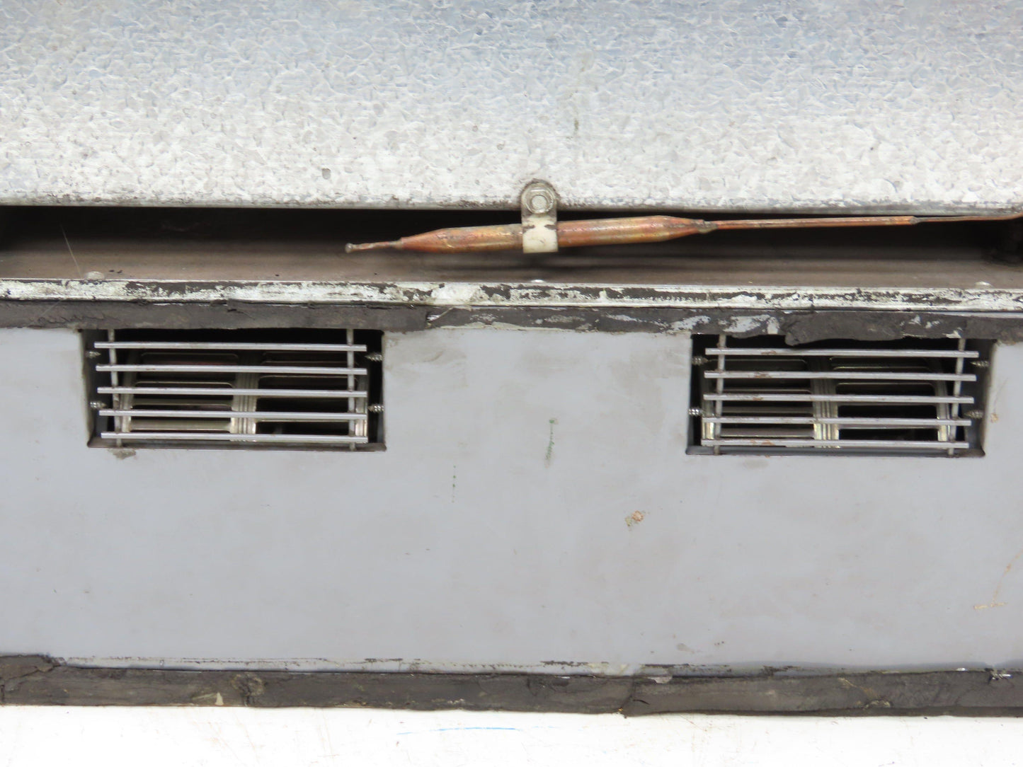 Mclean Midwest 28-0416-007 Electrical Enclosure Air Conditioner AC 4000 BTU 115V