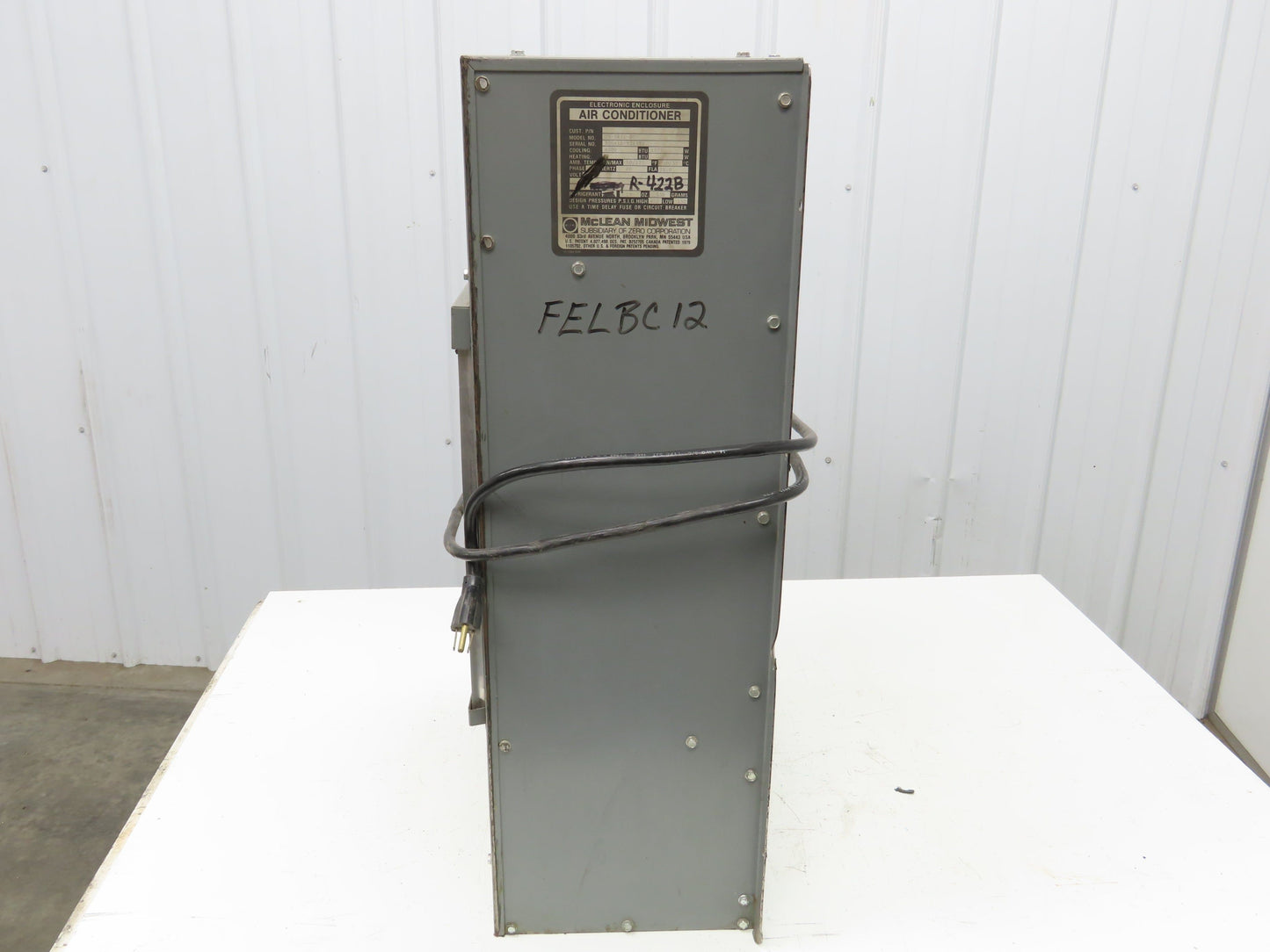 Mclean Midwest 28-0416-007 Electrical Enclosure Air Conditioner AC 4000 BTU 115V