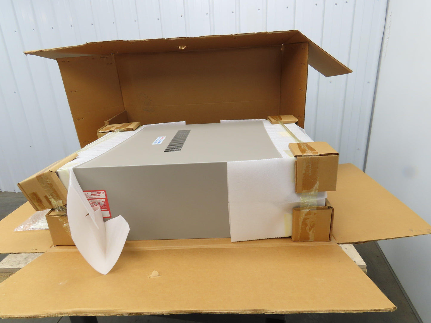 Hoffman Design Aire 2 Electrical Enclosure Air Conditioner 4000 BTU 115V R22