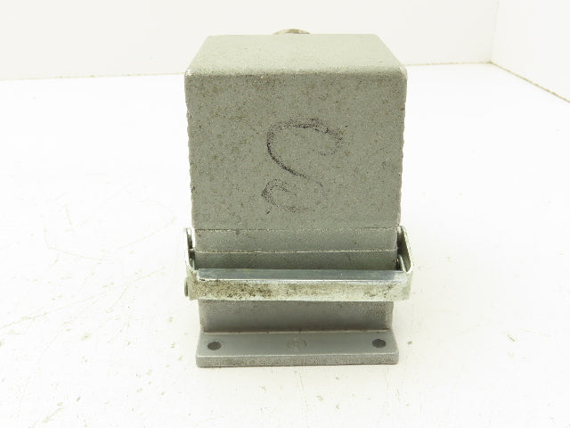 T&B Thomas & Betts 16A 380V Terminal Connector 32 Pin Sealed Conduit Housing