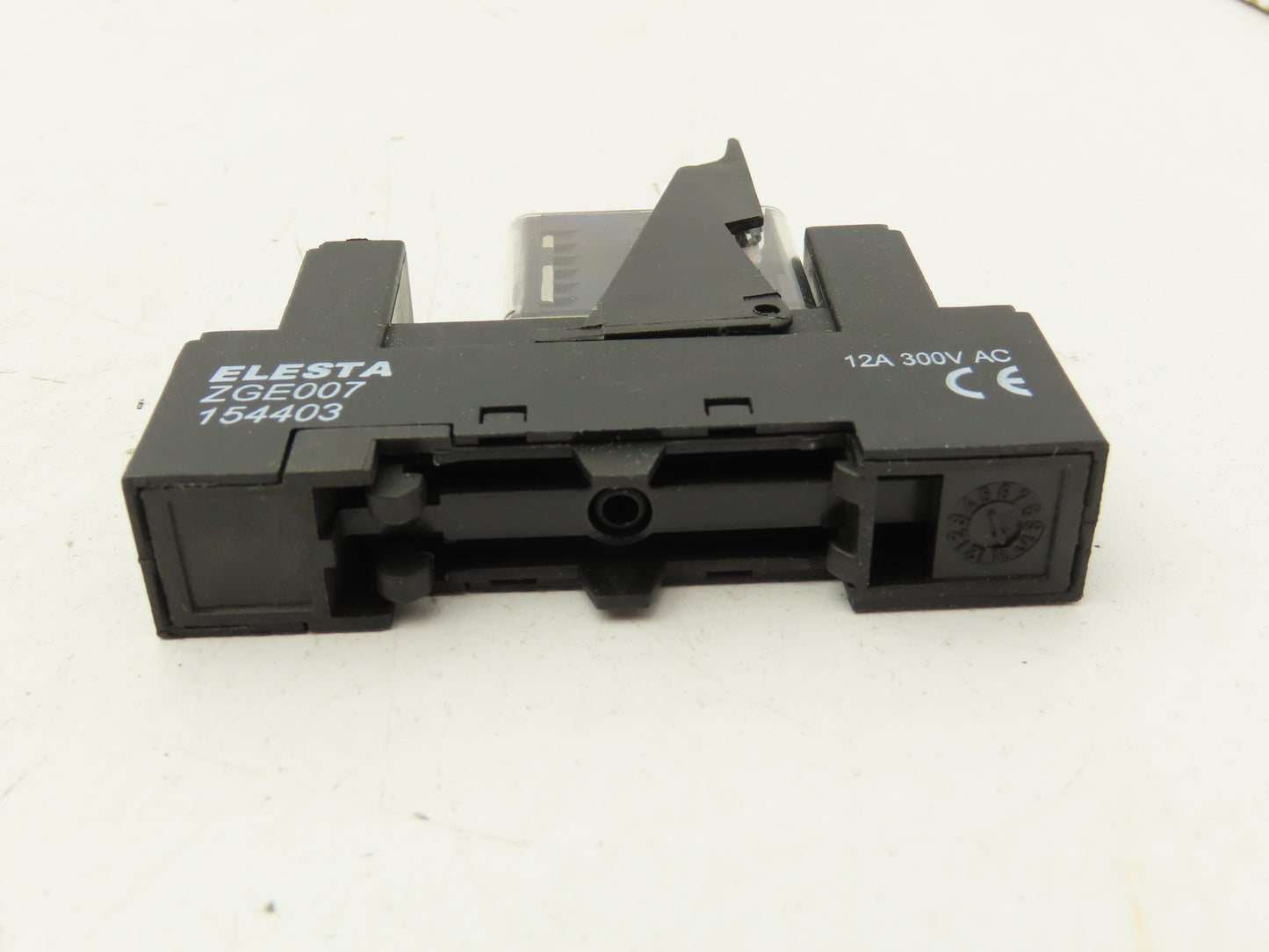 Elesta SGR282 Socket Relay With Base 24VDC 8A Lot Of 12