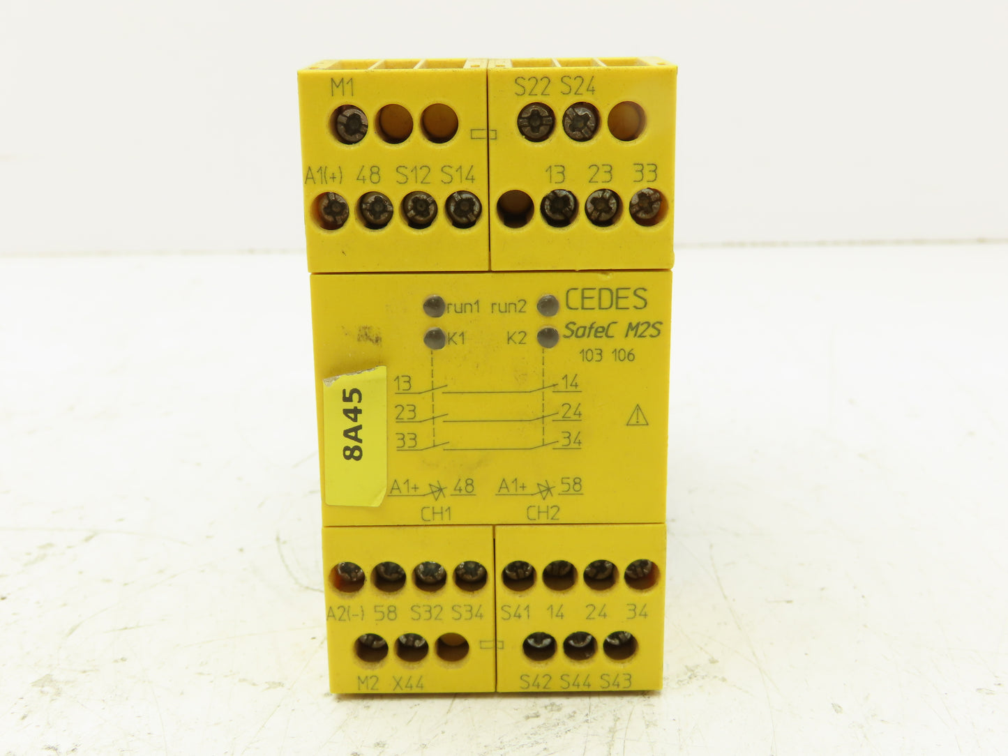 Cedes SafeC M2S Safety Relay 230VAC 3A 24VDC 100mA 103 106 IP40