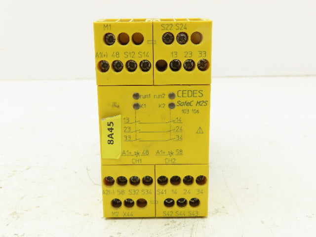 Cedes SafeC M2S Safety Relay 230VAC 3A 24VDC 100mA 103 106 IP40