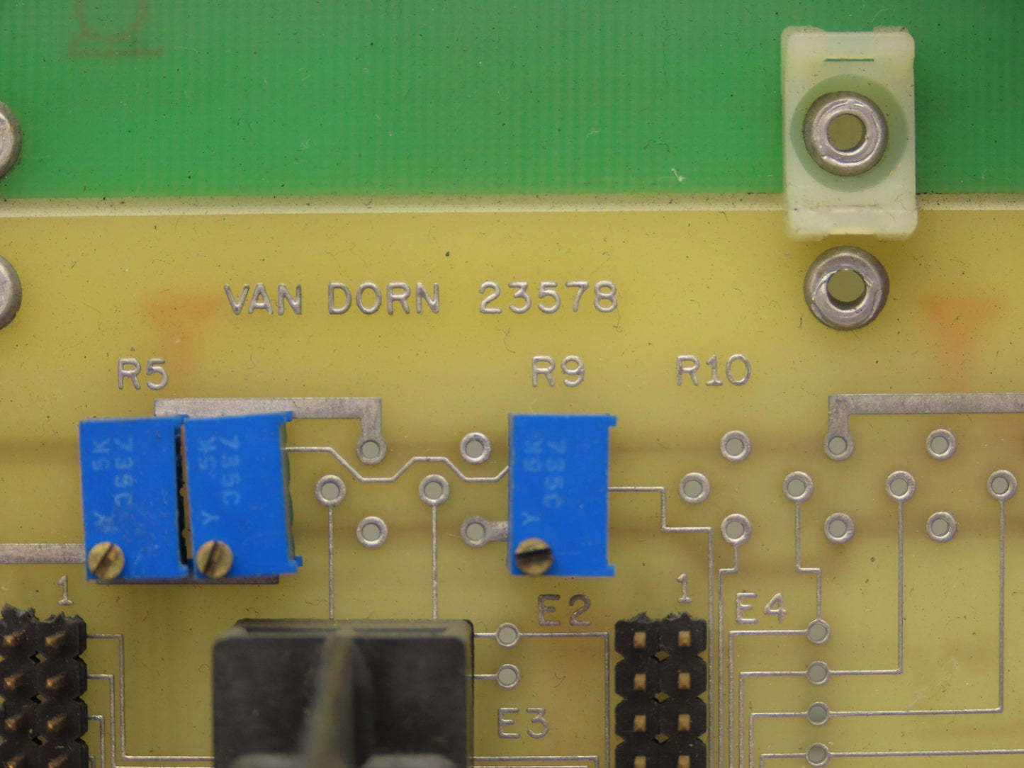 Van Dorn 63813 63812 PLC Chassis Backplane Motherboard Power Supply