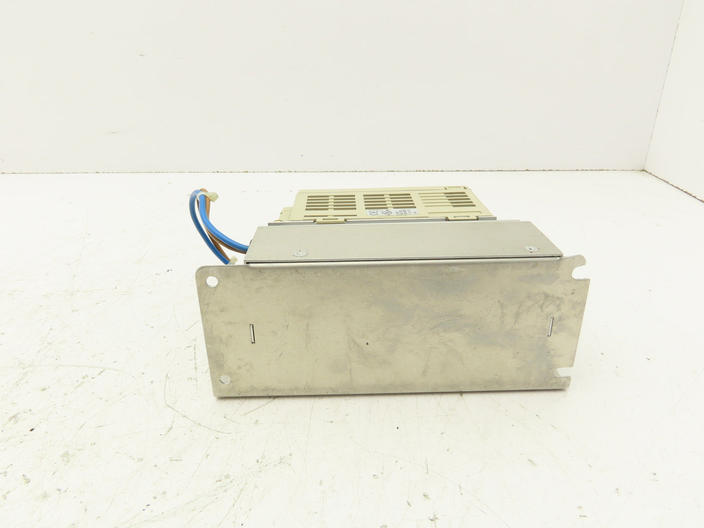 Omron VS Mini J7 Variable Frequency Drive 1PH Input 3PH 0-240V 0-400Hz 1.6A Out