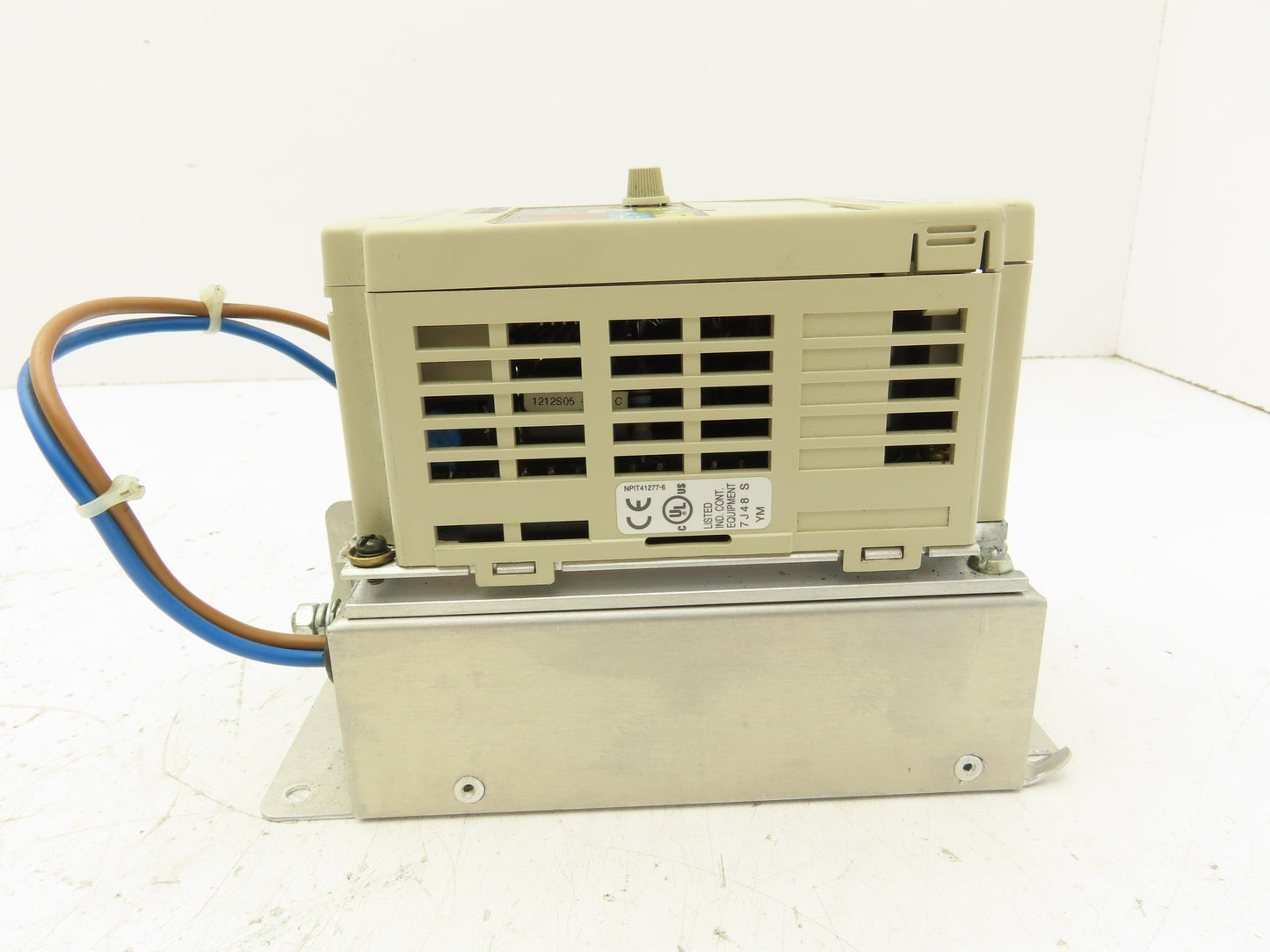 Omron VS Mini J7 Variable Frequency Drive 1PH Input 3PH 0-240V 0-400Hz 1.6A Out