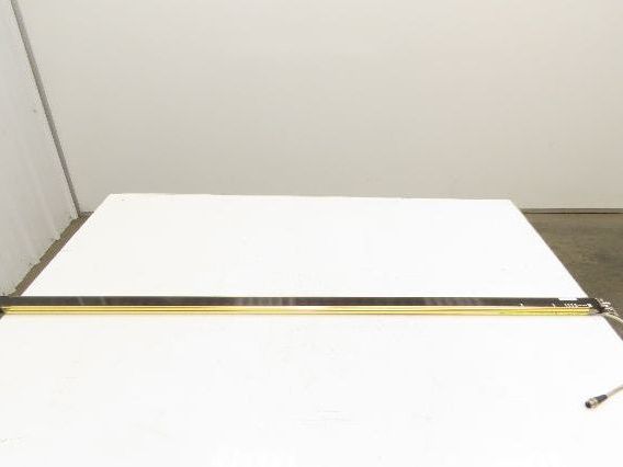 Omron Sti F3SJ-A1220P30-L Safety Light Curtain Emitter 1220mm Type 4