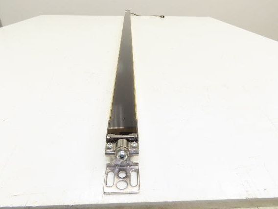 Omron Sti F3SJ-A1220P30-L Safety Light Curtain Emitter 1220mm Type 4