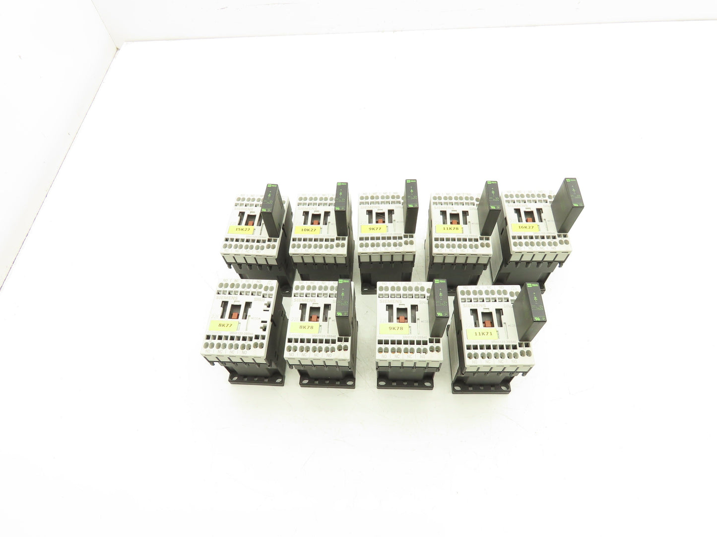 Siemens 3RH1122-2BB40 Auxiliary Contactor 600VAC 10A Lot Of 9