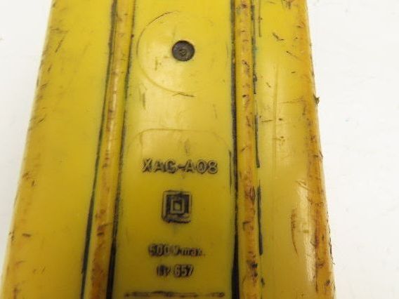 Schneider XAC-A08 Crane Hoist 8-Station Pushbutton Control Pendant 2-Speed