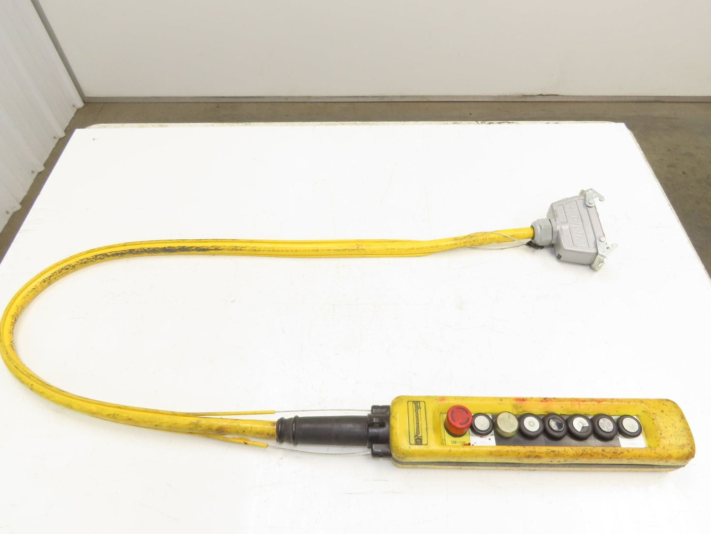 Schneider XAC-A08 Crane Hoist 8-Station Pushbutton Control Pendant 2-Speed
