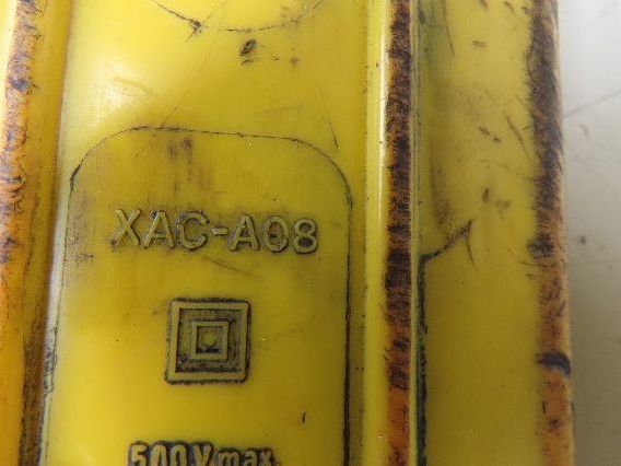 Schneider XAC-A08 Crane Hoist 8-Station Pushbutton Control Pendant 2-Speed