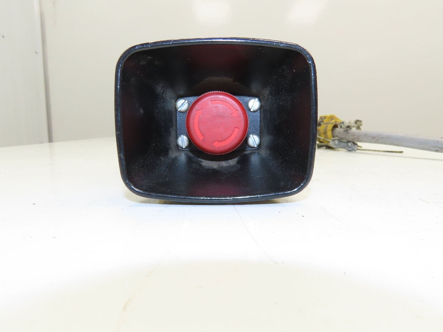 Schneider XAC-A08 Crane Hoist 8-Station Pushbutton Control Pendant Single-Speed