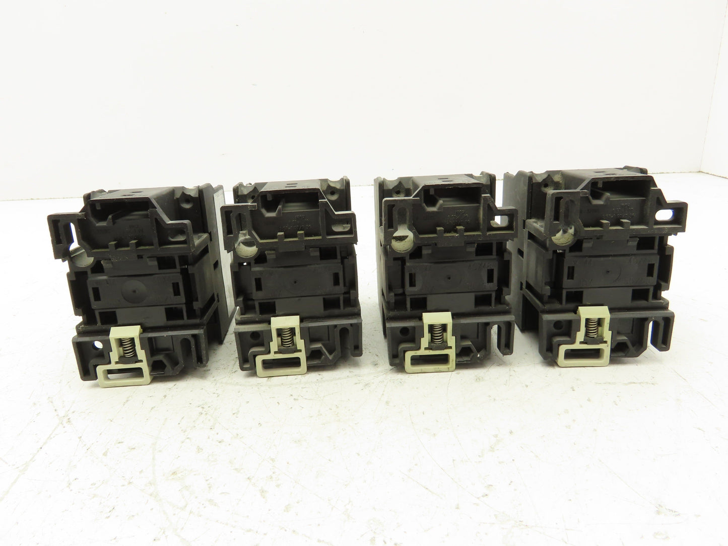 Telemecanique LC1D2510 Contactor 120V Coil 600V 40A15Hp 3 Ph Lot Of 4