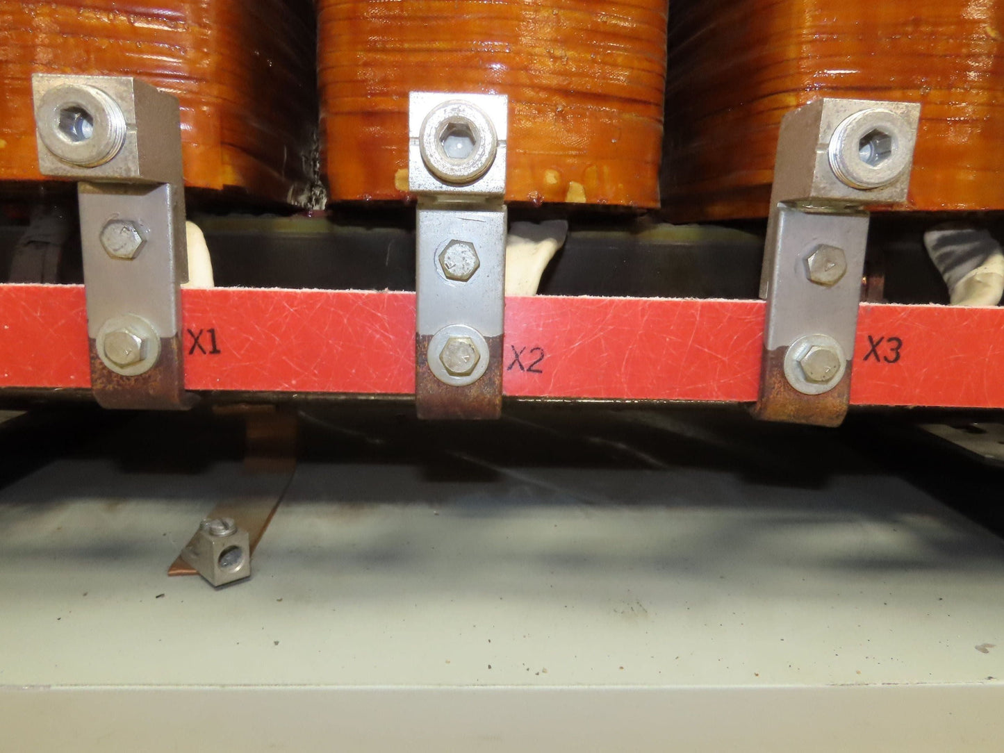 Hammond DR175YL Industrial Electric Power Transformer 175kva HV 480D LV 325Y 3Ph