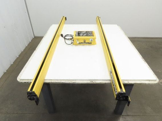 Detector 3 3LC60 Safety Light Curtain Transmitter & Receiver w/Controller 3LC-B