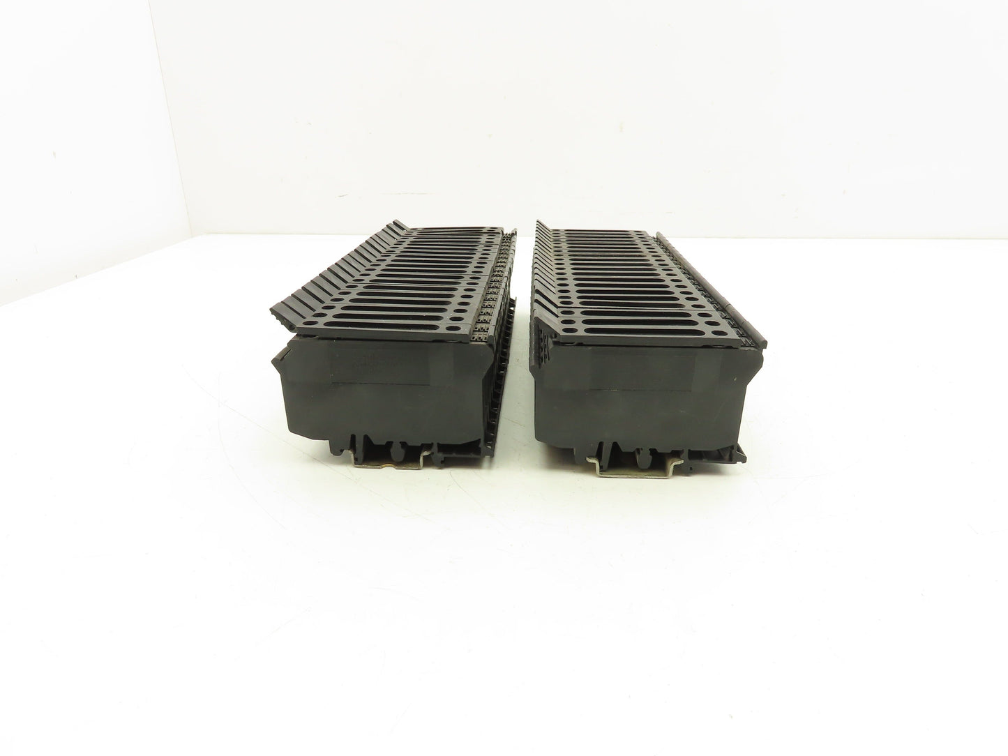 Phoenix Contact UK6.3-HESI Fuse Holder DIN Rail Mountable 26-8AWG 10A Lot of 40