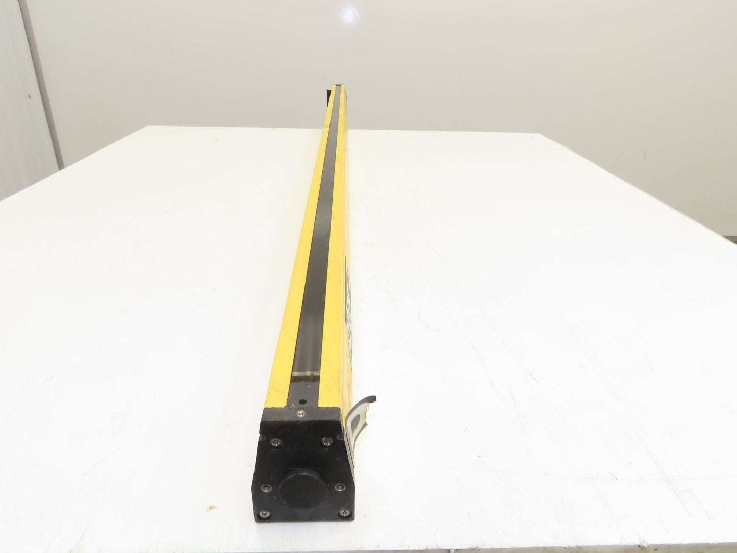Data Instruments Detector 3 3LC60 Safety Light Curtain Transmitter 61"