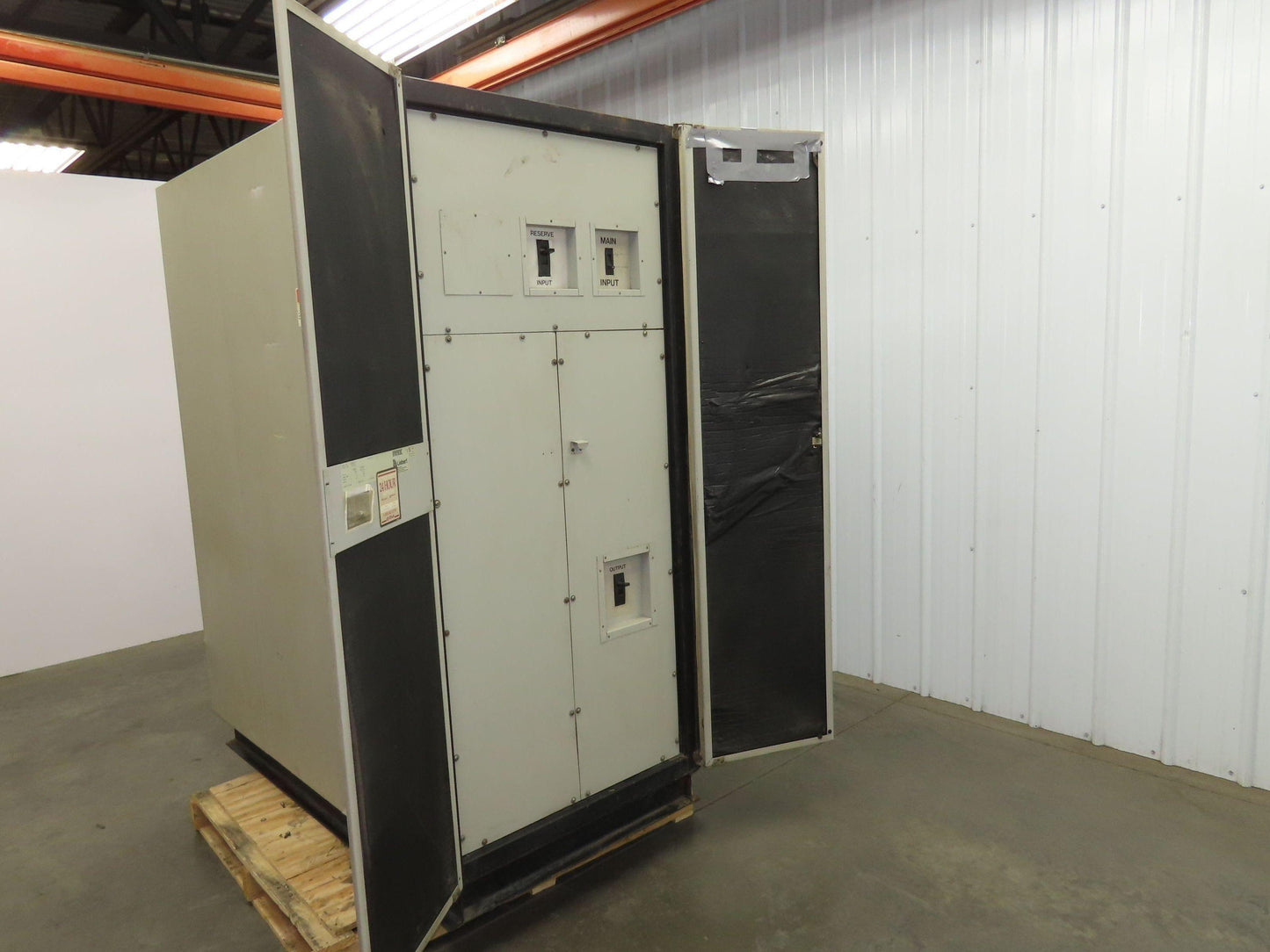 Emerson CAA050C Liebert Datawave Magnetic Synthesizer 50kva HV 480 LV 208Y/120
