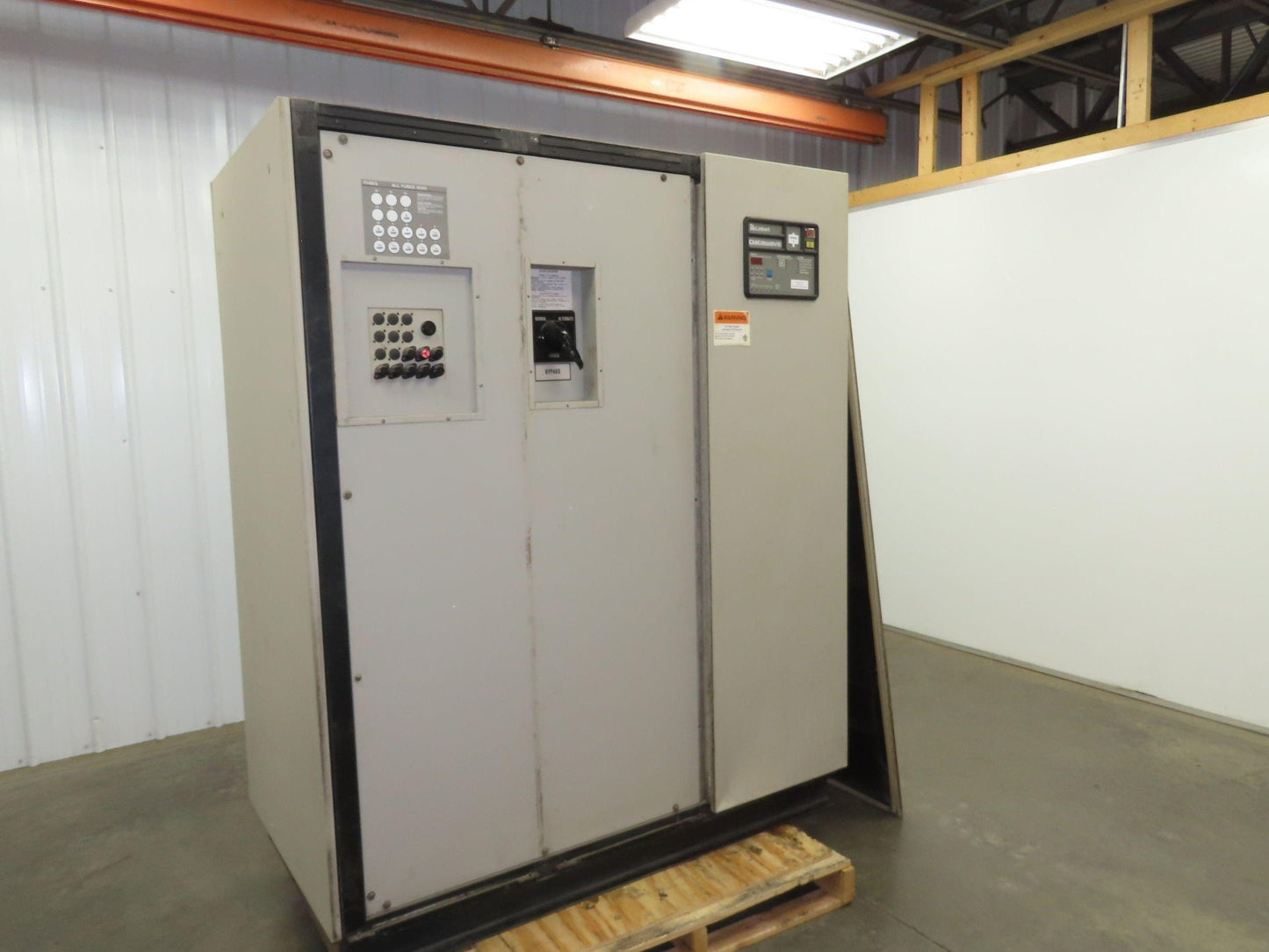 Emerson CAA050C Liebert Datawave Magnetic Synthesizer 50kva HV 480 LV 208Y/120