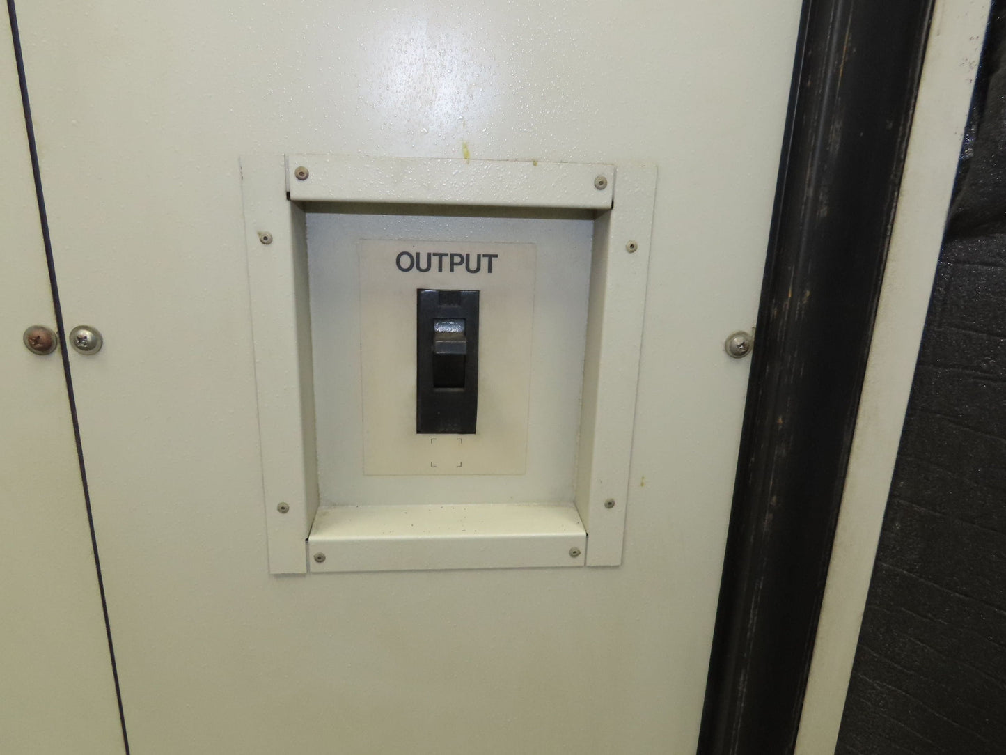 Emerson CAA050C Liebert Datawave Magnetic Synthesizer 50kva HV 480 LV 208Y/120
