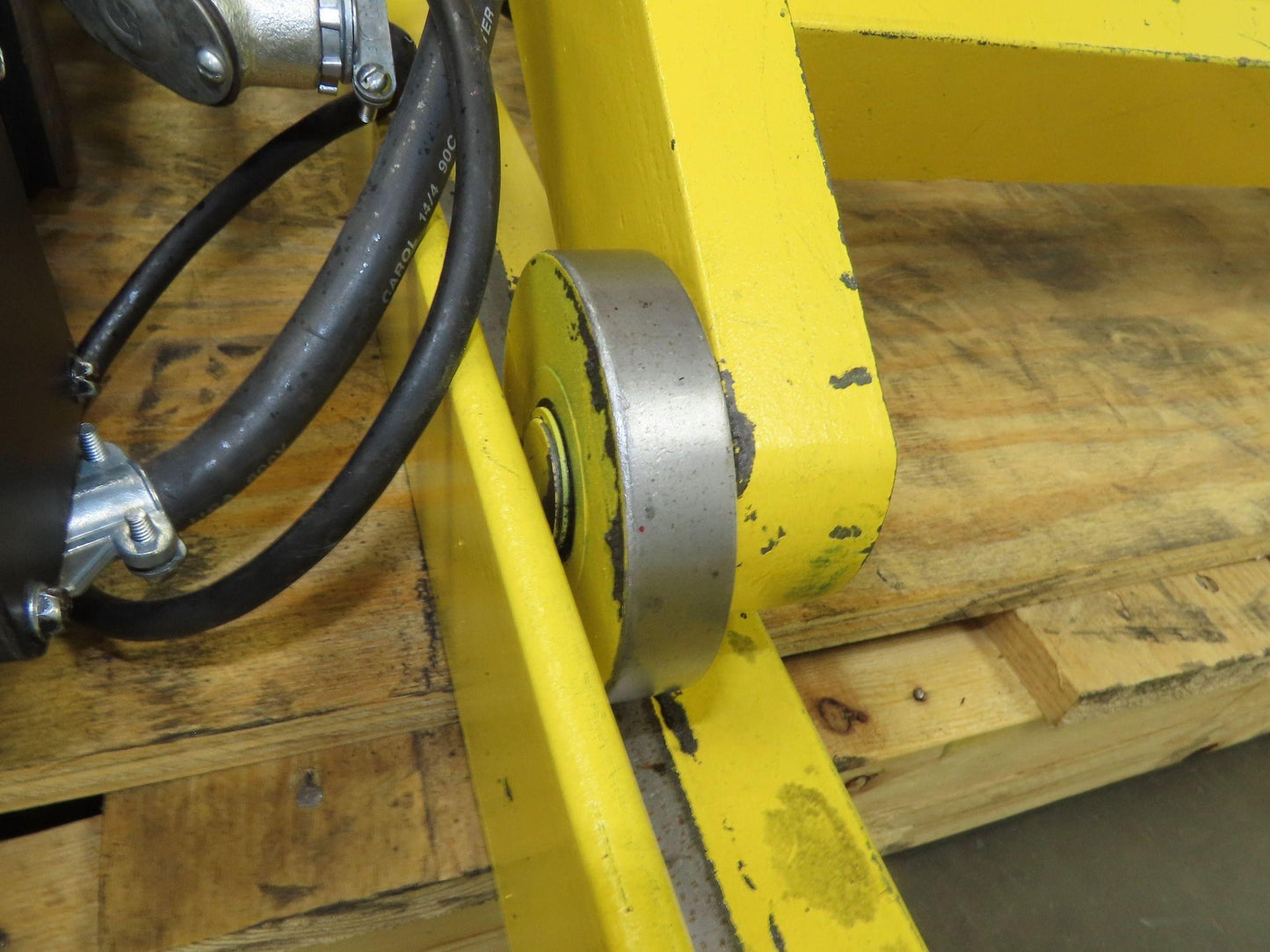 1000LB Scissor Lift Table 64" Travel 38x60" Gravity Roller Conveyor Top 3Ph