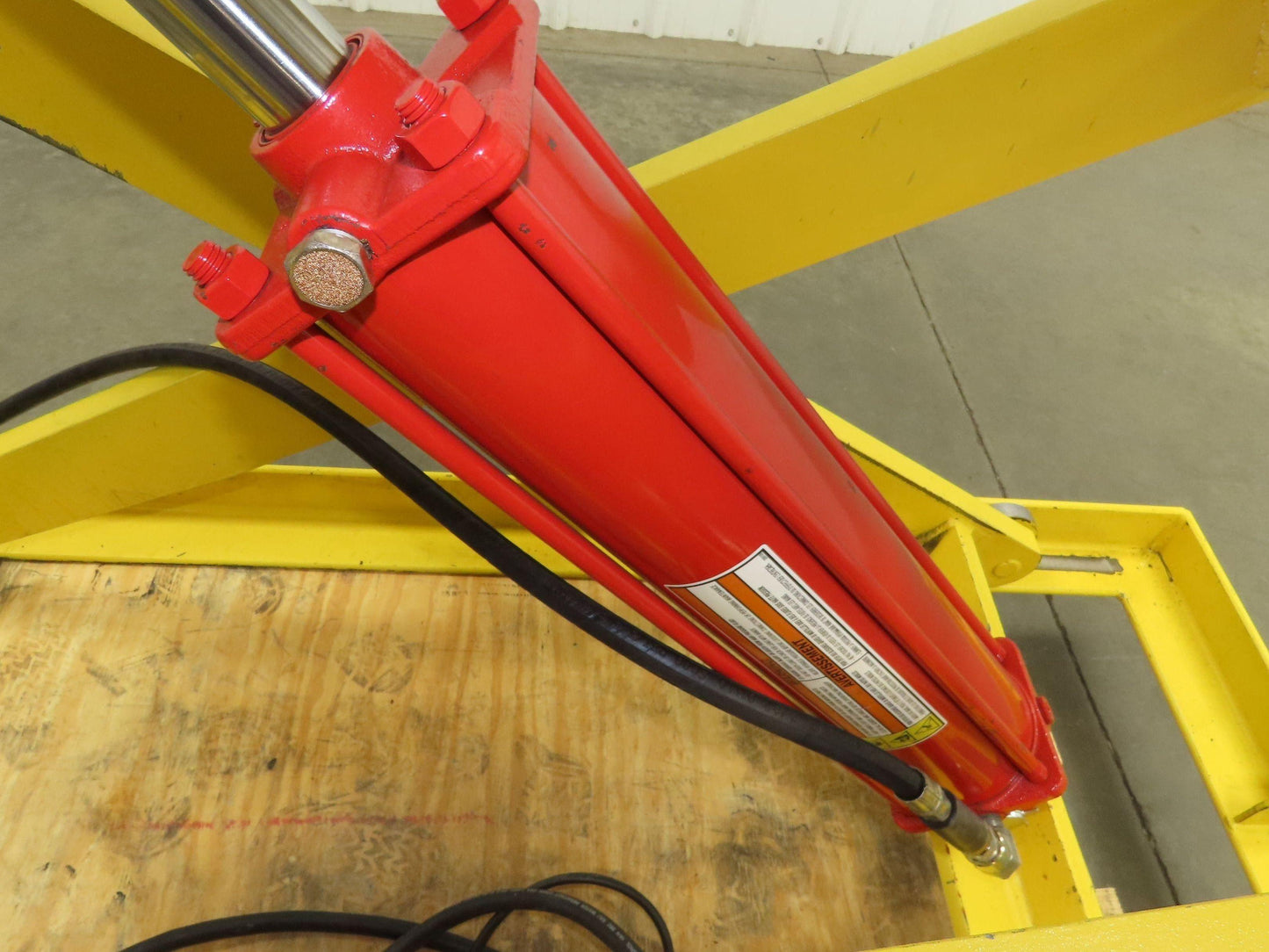 1000LB Scissor Lift Table 64" Travel 38x60" Gravity Roller Conveyor Top 3Ph