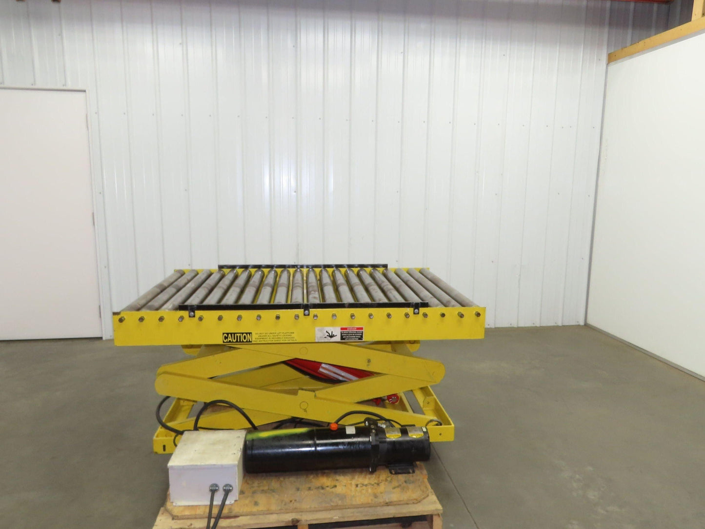 1000LB Scissor Lift Table 64" Travel 38x60" Gravity Roller Conveyor Top 3Ph