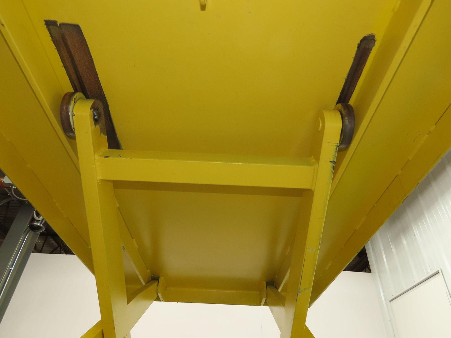 1000LB Scissor Lift Table 64" Travel 38x60" Gravity Roller Conveyor Top 3Ph