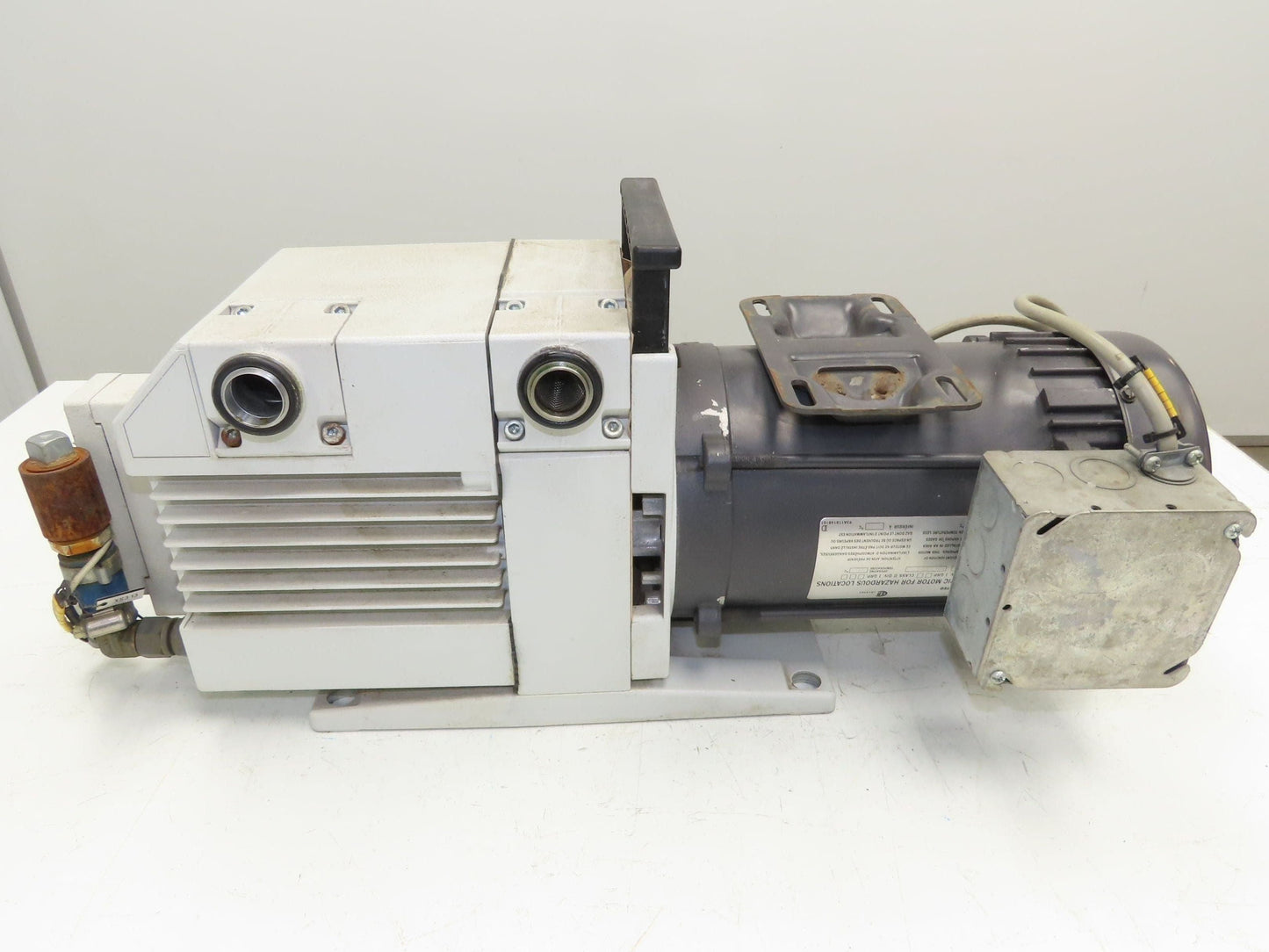 Trivac D16B 2-Stage Rotary Vane Vacuum Pump 70 GPM 12 CFM 1Hp 230/460V 3PH