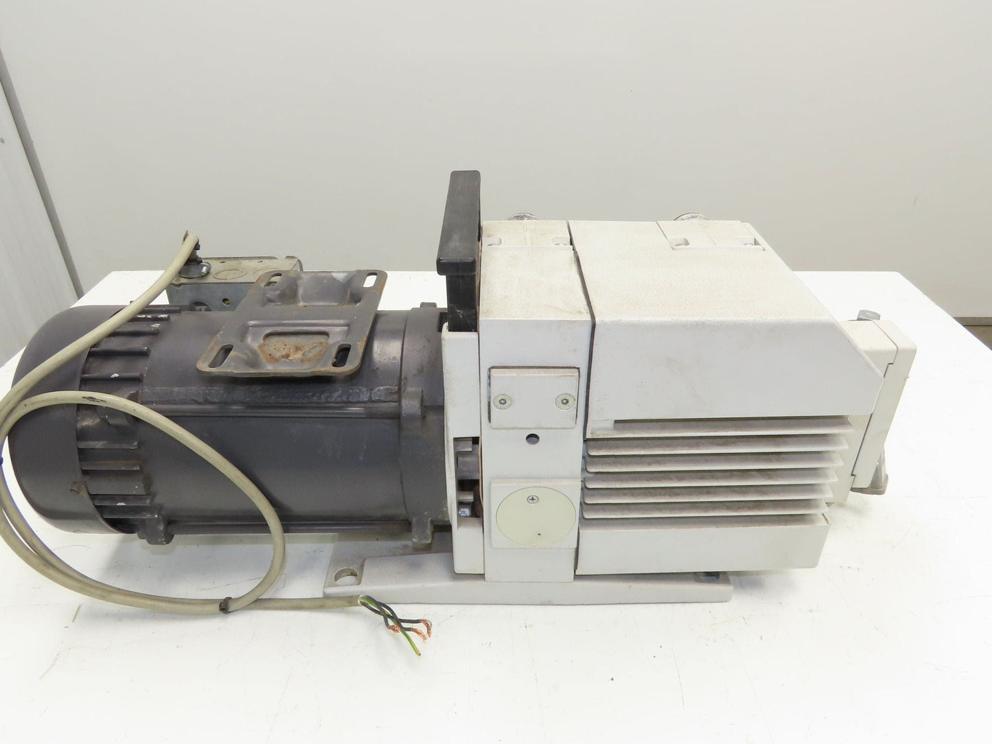 Trivac D16B 2-Stage Rotary Vane Vacuum Pump 70 GPM 12 CFM 1Hp 230/460V 3PH