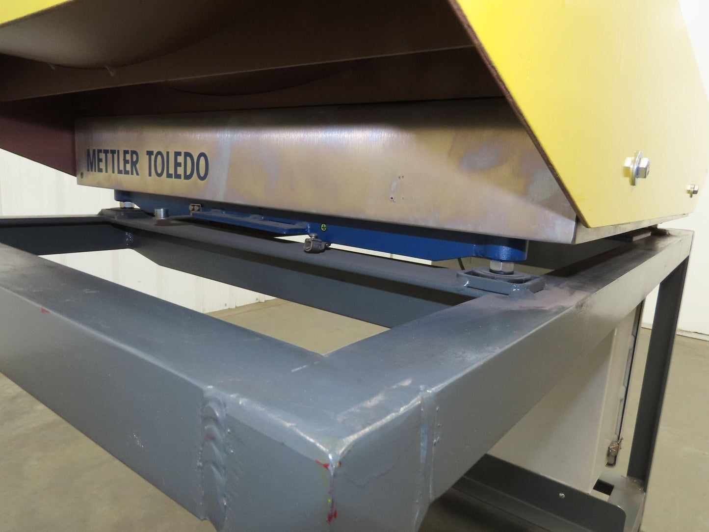 Mettler Toledo Cradle Weighing Scales 24x48" Top 750kg 1650lb IND246 Terminal