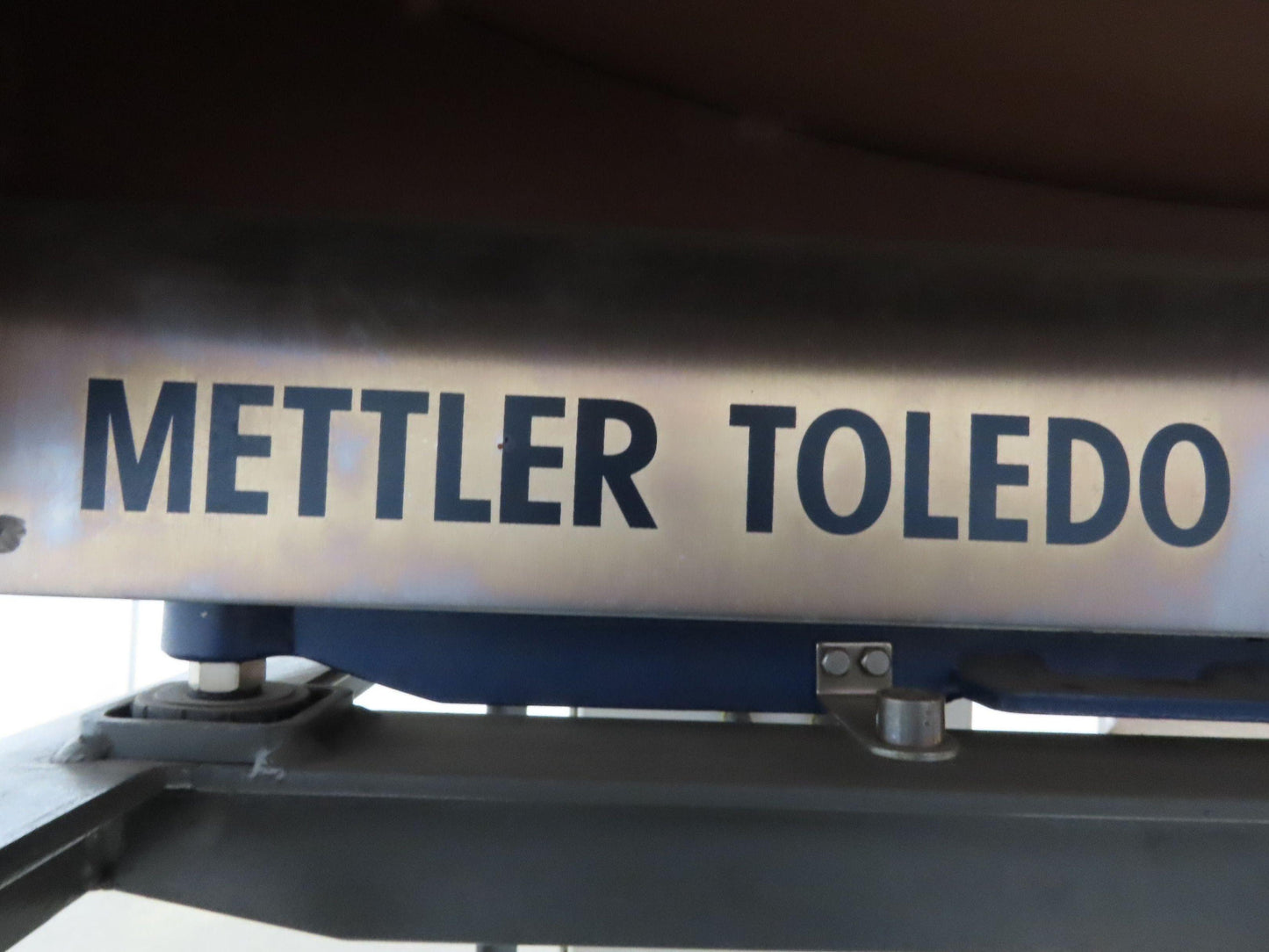 Mettler Toledo Cradle Weighing Scales 24x48" Top 750kg 1650lb IND246 Terminal