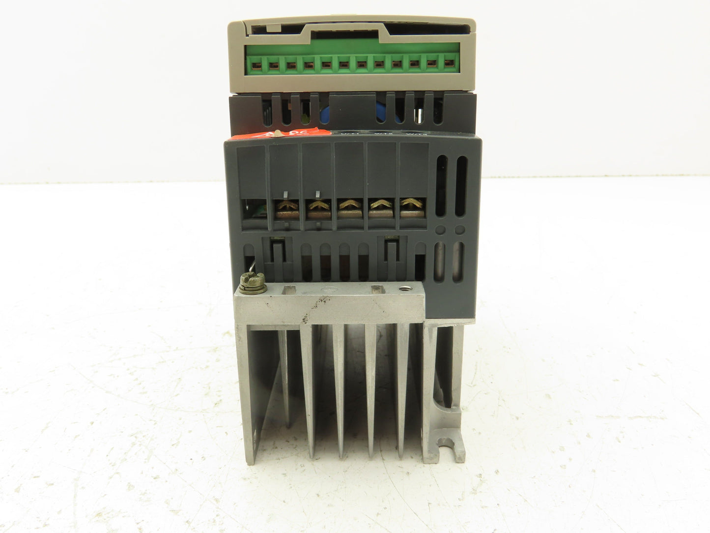 Telemecanique ATV11HU12M2E Altivar 11 AC Drive VFD 0.55kva 1/2Hp 1Ph 240V Input
